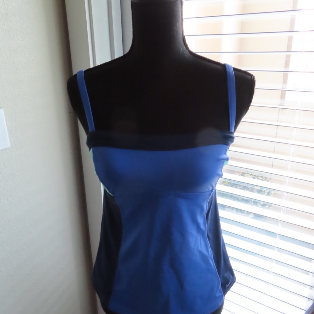 Nike swim top